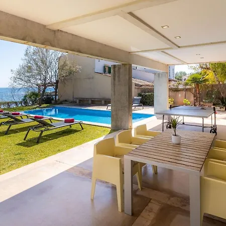 Villa Port Nou Cala Bona (Mallorca)